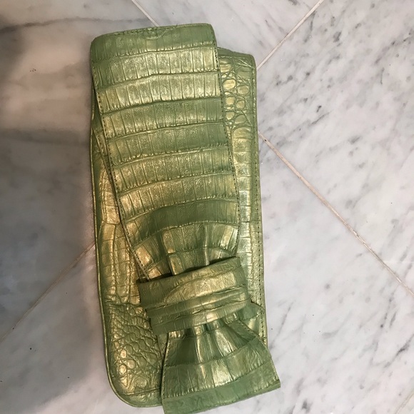Nancy Gonzales green crocodile  oversized clutch - Picture 1 of 6